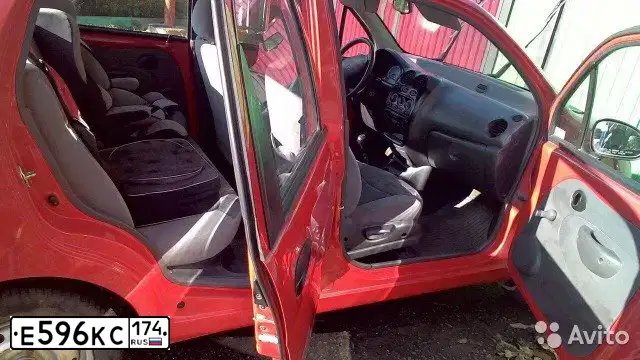 Фото автомобиля DAEWOO O MATIZ, 2005 — госномер Р372ХО196. Цвет: Красный