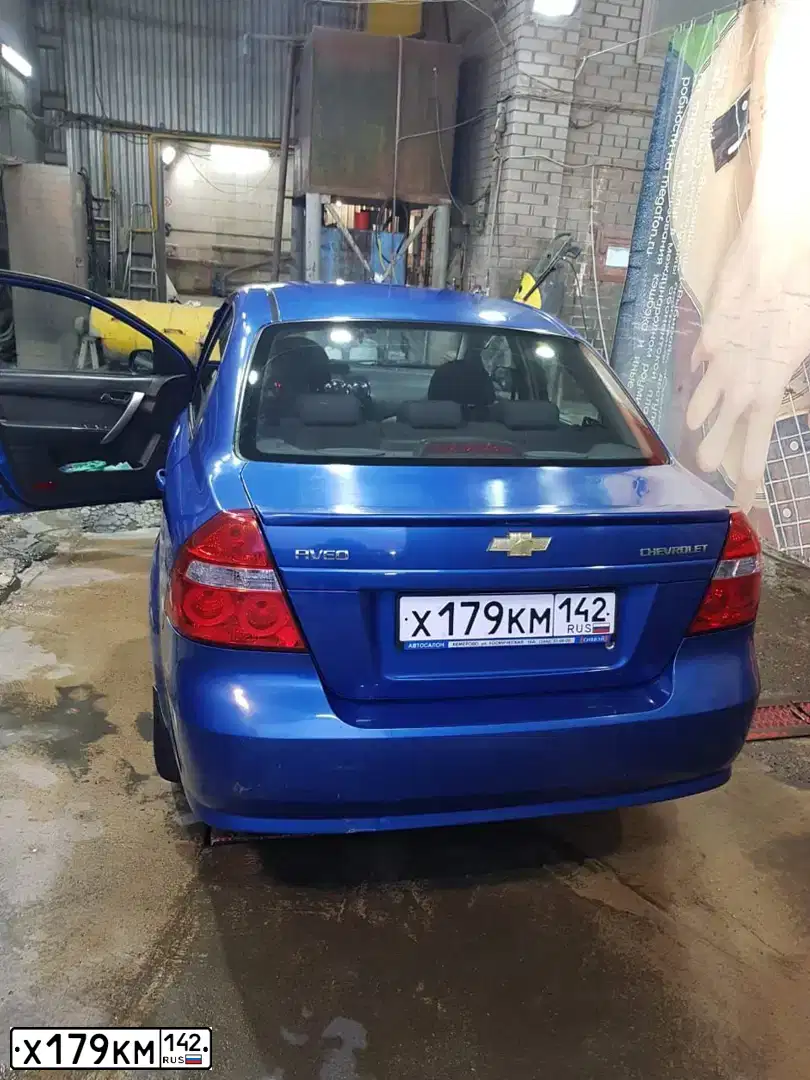 Фото автомобиля CHEVROLET AVEO, 2007 — госномер Х179КМ142. Цвет: синий