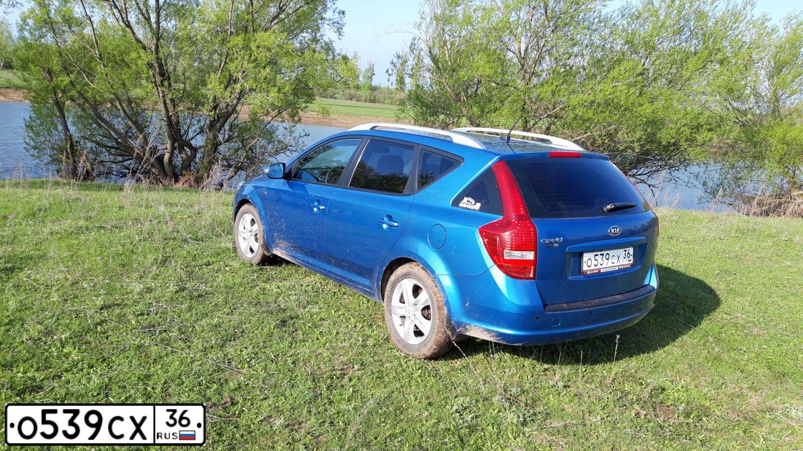 Фото автомобиля KIA CEE'D, 2010 — госномер С038ВТ136. Цвет: СИНИЙ