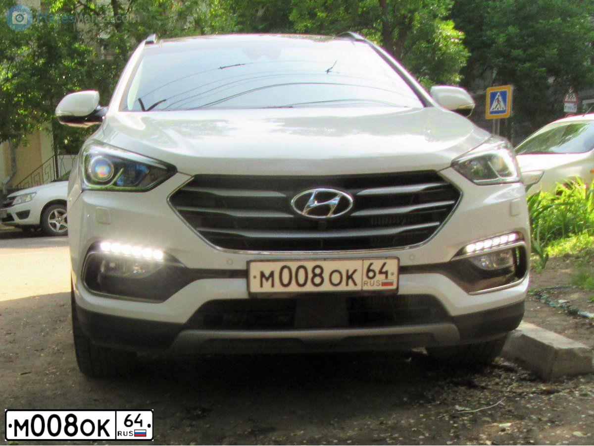 Фото автомобиля HYUNDAI SANTA FE, 2015 — госномер М008ОК64. Цвет: БЕЛЫЙ