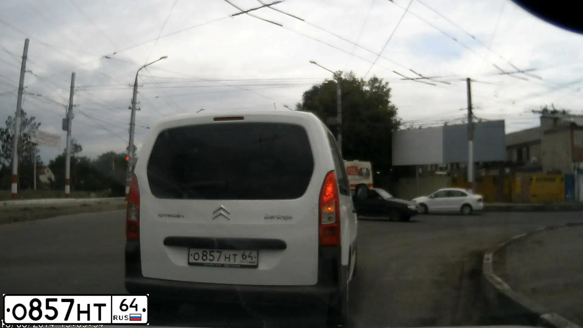 Фото автомобиля TAGAZ ACCENT, 2007 — госномер О857НТ64. Цвет: СЕРЕБРИСТЫЙ
