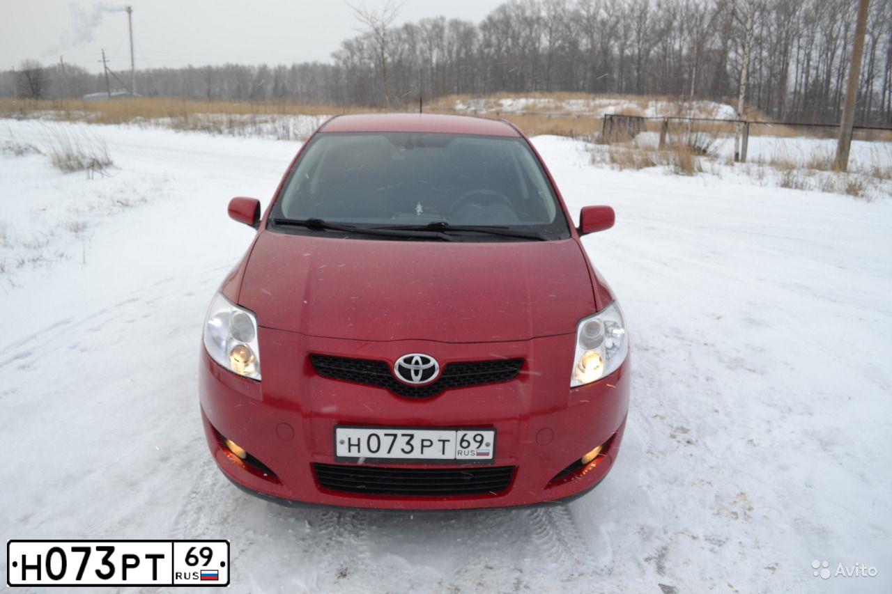 Фото автомобиля TOYOTA AURIS, 2008 — госномер А223УВ69. Цвет: Красный