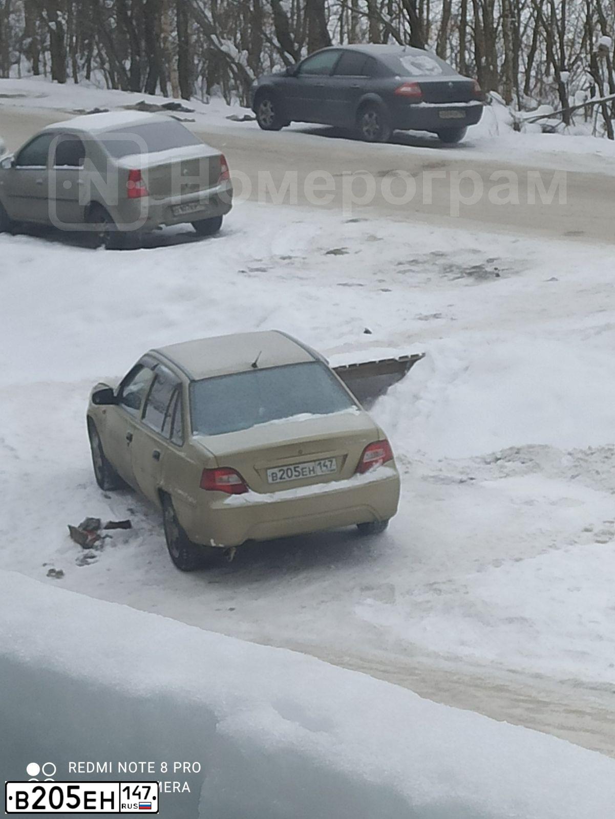 Фото автомобиля DAEWOO NEXIA, 2010 — госномер В205ЕН147. Цвет: ПЕСОЧНЫЙ
