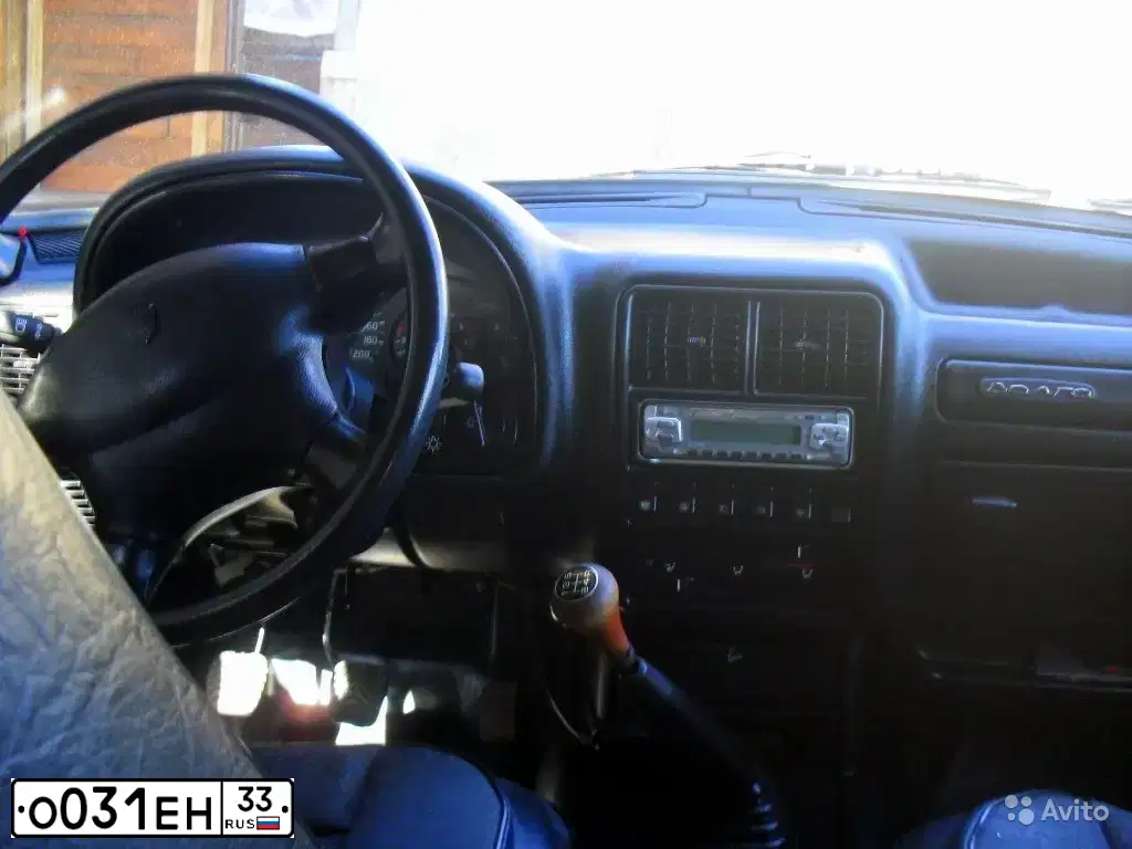 Фото автомобиля GAZ 3110 WOLGA, 2003 — госномер О031ЕН33. Цвет: СКАТ