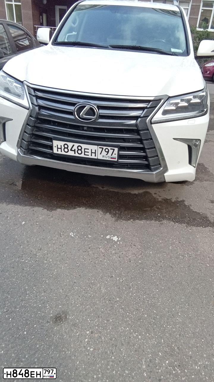 Фото автомобиля LEXUS LX, 2016 — госномер Н848ЕН797. Цвет: Белый
