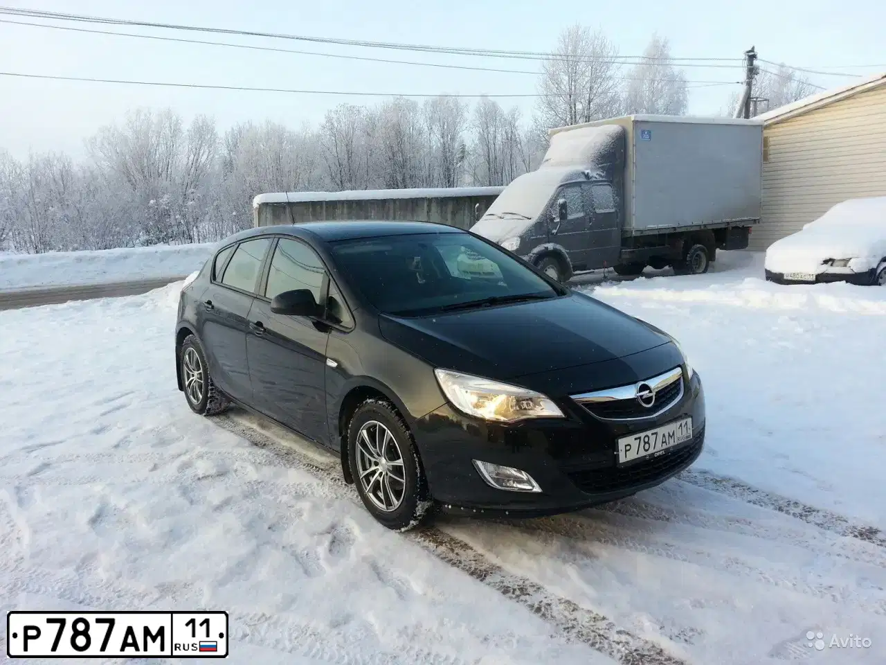 Фото автомобиля OPEL ASTRA, 2011 — госномер Р901ТТ11. Цвет: ЧЕРНЫЙ МЕТАЛЛИК