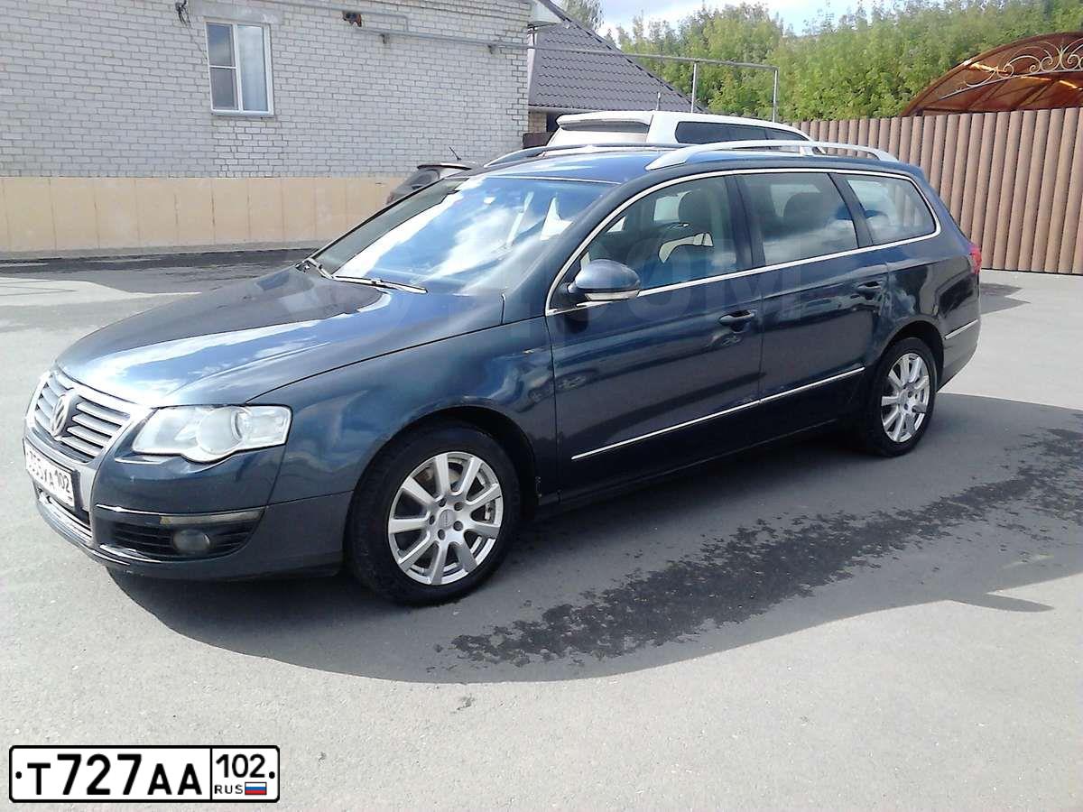 Фото автомобиля FORD FOCUS, 2012 — госномер Т727АА102. Цвет: Белый