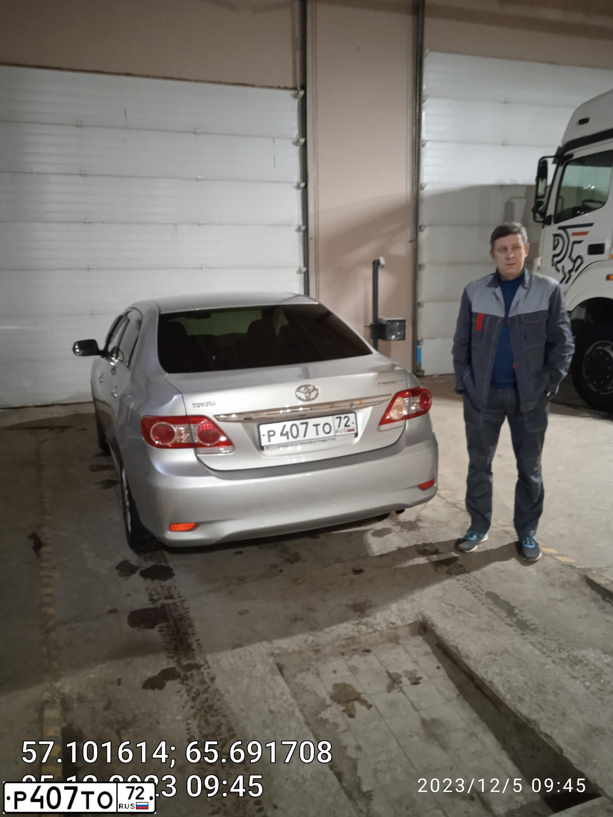 Фото автомобиля TOYOTA COROLLA, 2012 — госномер Р407ТО72. Цвет: СЕРЕБРИСТЫЙ