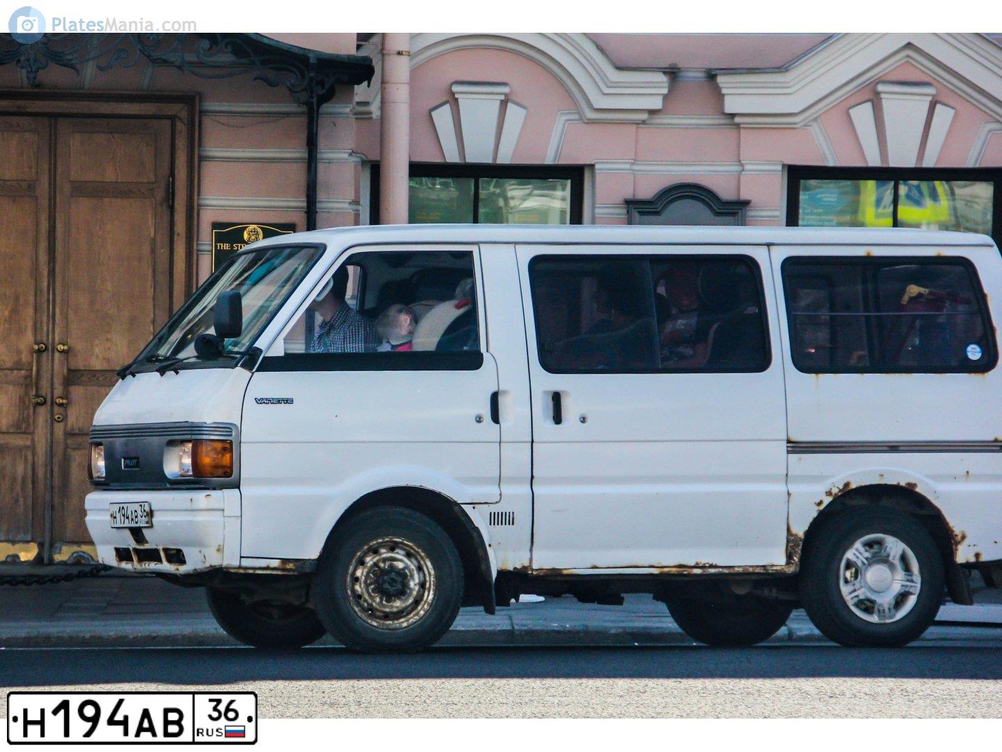 Фото автомобиля НИССАН NISSAN BAHET, 1994 — госномер С233АН198