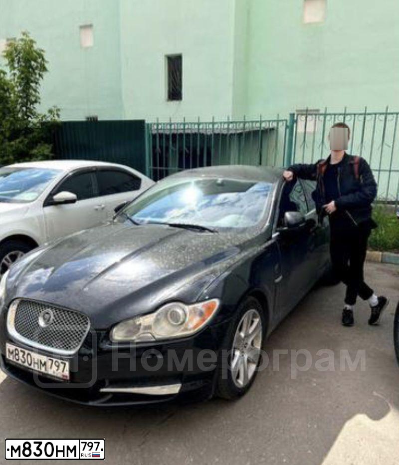 Фото автомобиля JAGUAR XF-SERIE, 2011 — госномер М830НМ797. Цвет: ЧЕРНЫЙ