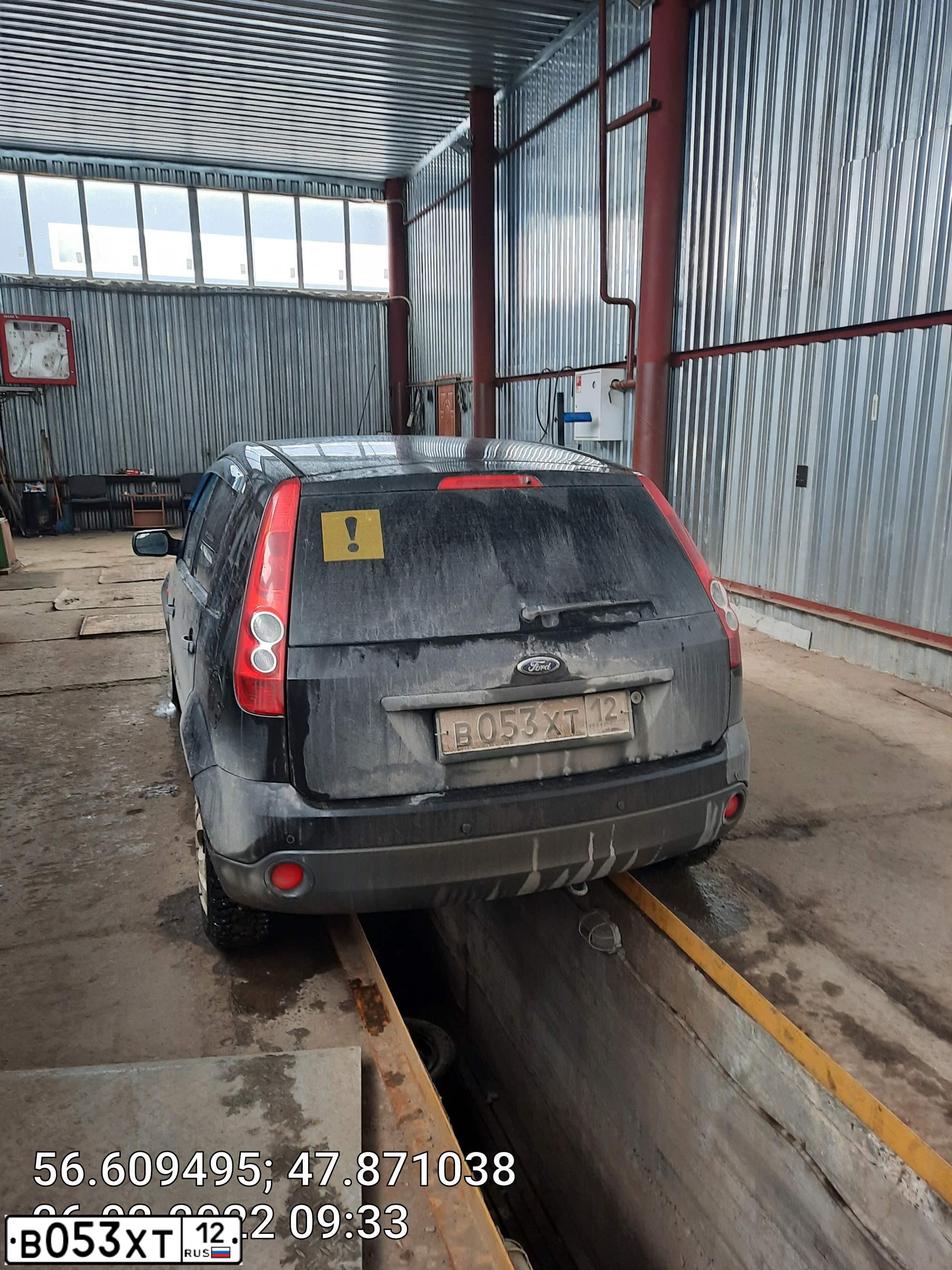 Фото автомобиля FORD FIESTA / ASPIRE, 2008 — госномер В053ХТ12. Цвет: ЧЕРНЫЙ