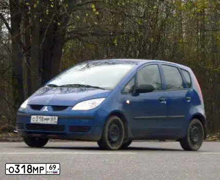 Фото автомобиля MITSUBISHI COLT, 2008 — госномер О318МР69. Цвет: СИНИЙ