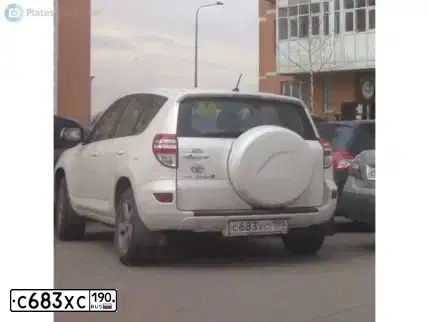 Фото автомобиля TOYOTA RAV4, 2012 — госномер О278ТО01. Цвет: БЕЛЫЙ