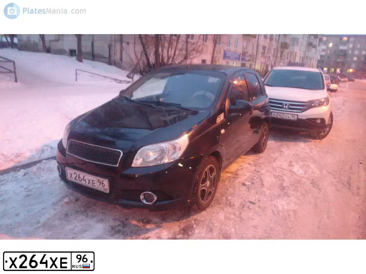 Фото автомобиля CHEVROLET AVEO, 2008 — госномер Х264ХЕ96. Цвет: ЧЕРНЫЙ