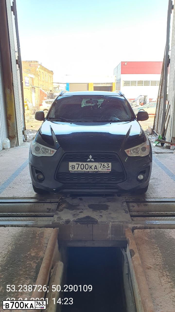 Фото автомобиля MITSUBISHI ASX, 2012 — госномер В700КА763. Цвет: ЧЕРНЫЙ