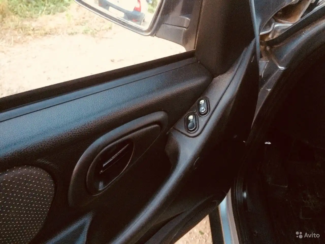 Фото автомобиля CHEVROLET NIVA, 2014 — госномер Е725СС159. Цвет: СВЕТЛО-СЕРЕБРИСТЫЙ МЕТАЛЛ