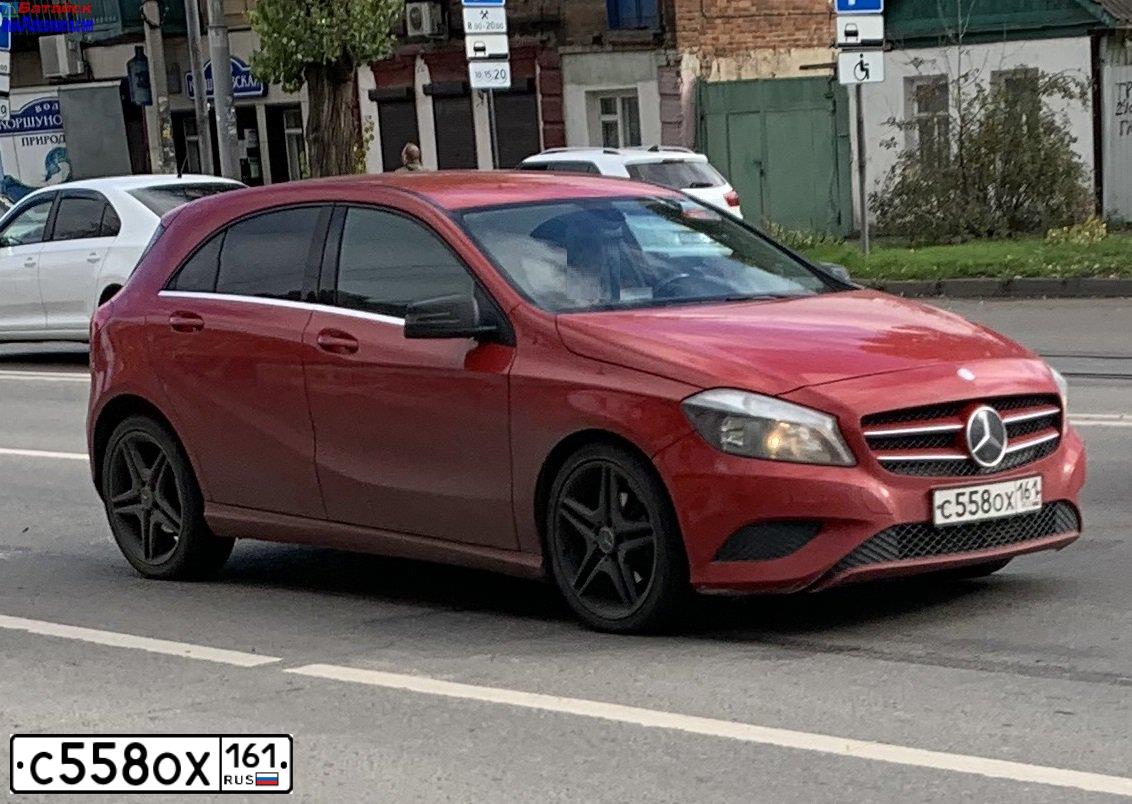 Фото автомобиля MERCEDES-BENZ A180, 2014 — госномер Р154УО198. Цвет: Красный
