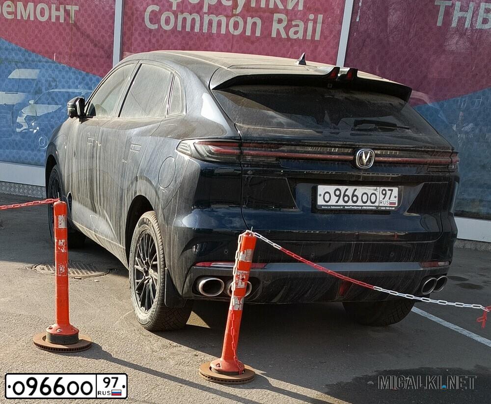 Фото автомобиля AUDI RS5, 2011 — госномер О966ОО97. Цвет: Белый