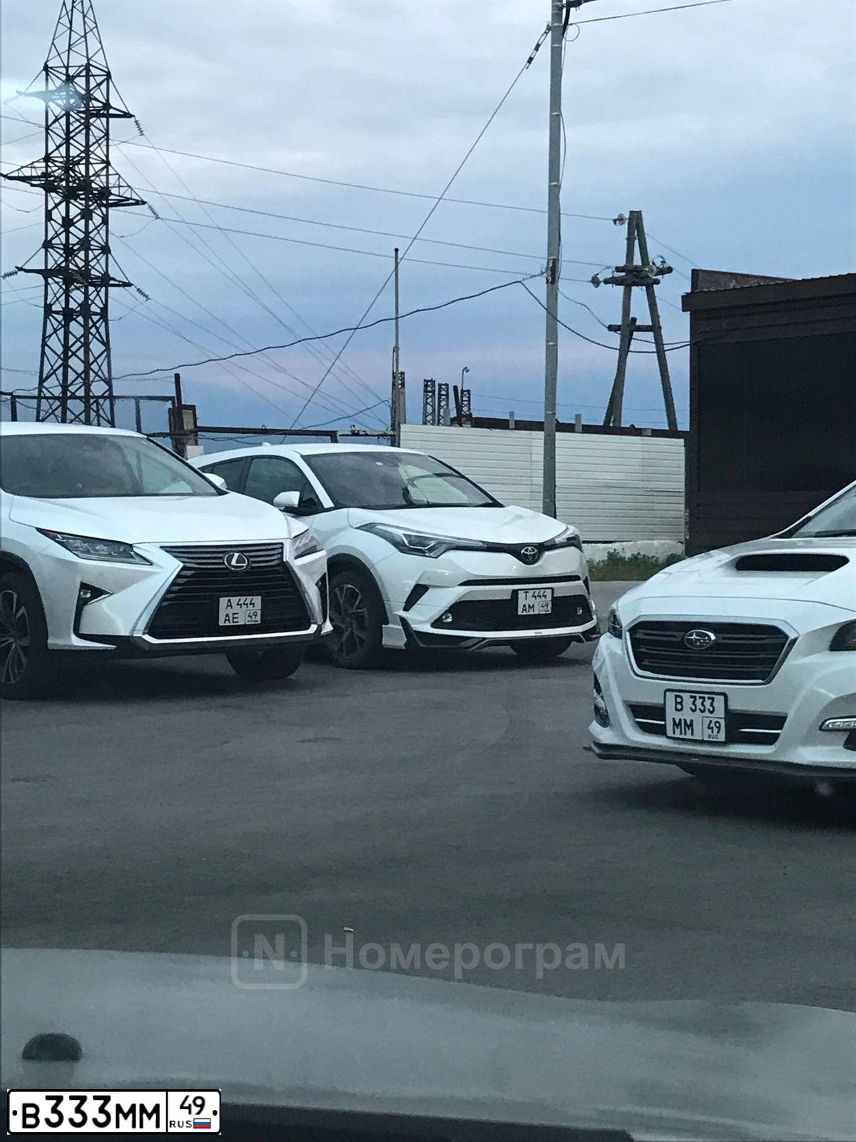 Фото автомобиля LADA 2121 NIVA, 2012 — госномер В333ММ49. Цвет: Белый