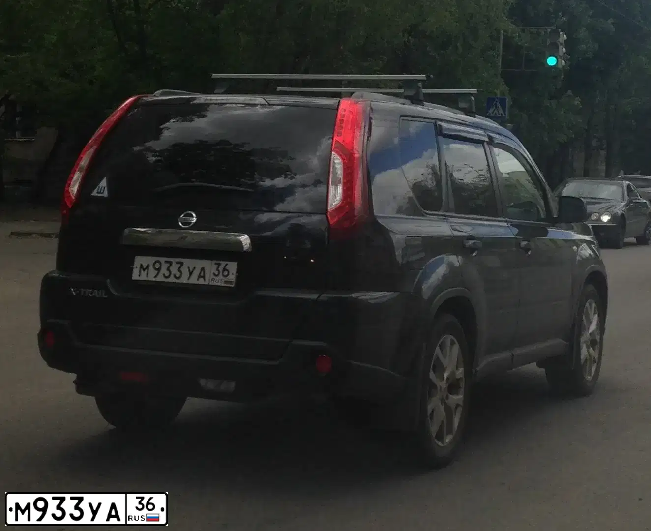 Фото автомобиля NISSAN X-TRAIL, 2011 — госномер М933УА36. Цвет: ЧЕРНЫЙ