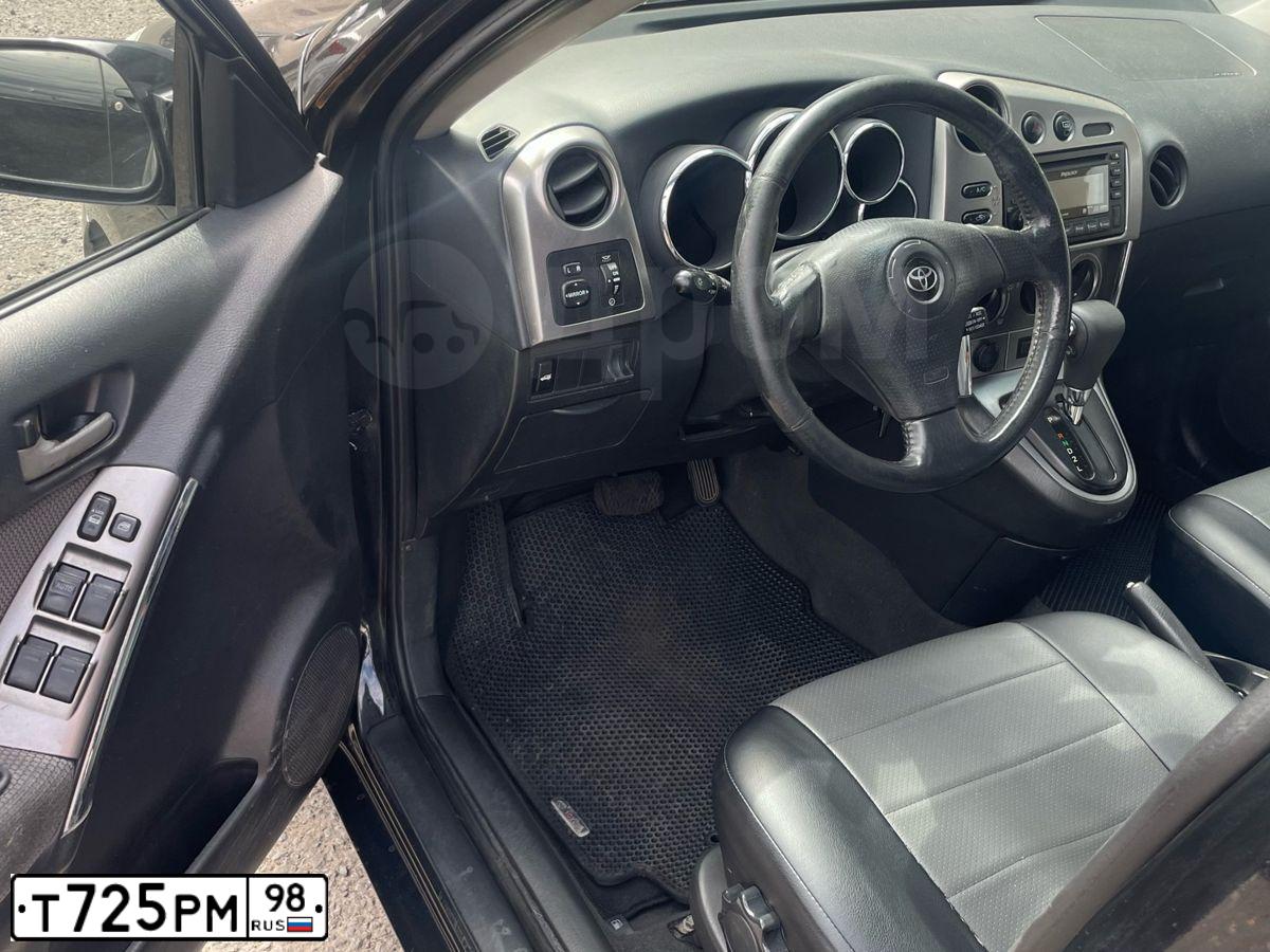 Фото автомобиля TOYOTA MATRIX, 2004 — госномер А977СО252. Цвет: ЧЕРНЫЙ