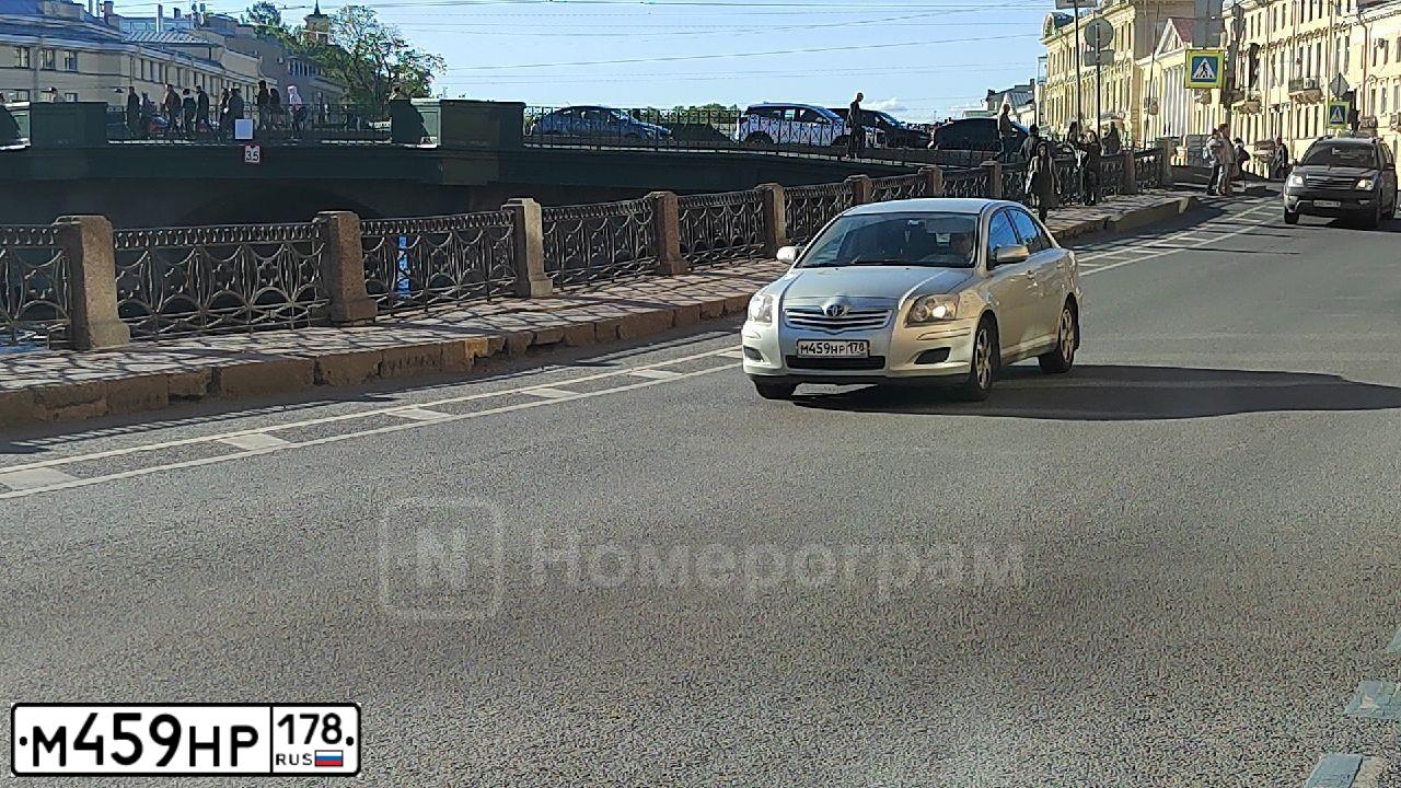Фото автомобиля TOYOTA AVENSIS, 2008 — госномер М459НР178. Цвет: СЕРЕБРИСТЫЙ