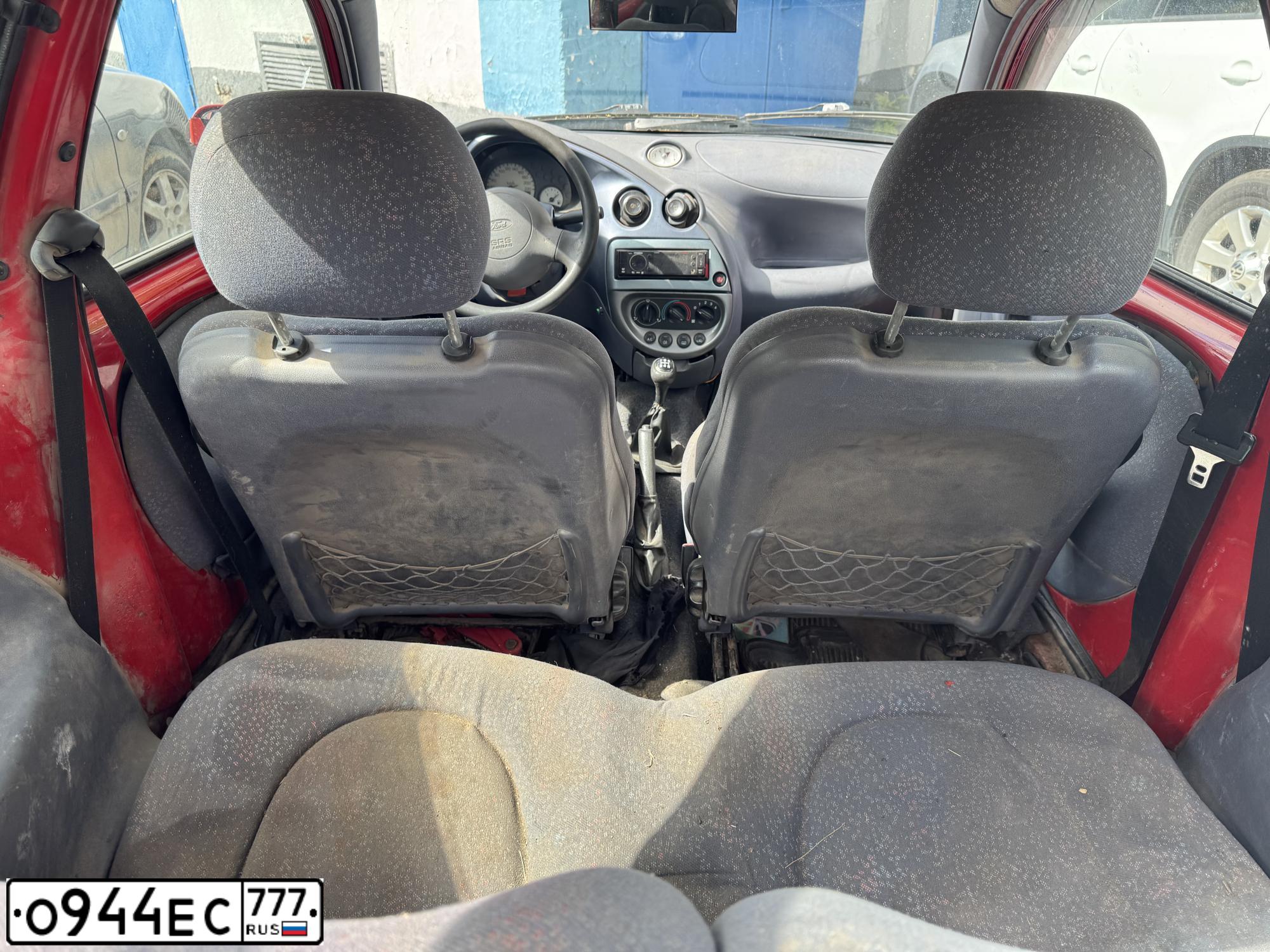 Фото автомобиля FORD KA, 1998 — госномер О944ЕС777. Цвет: КРАСНЫЙ