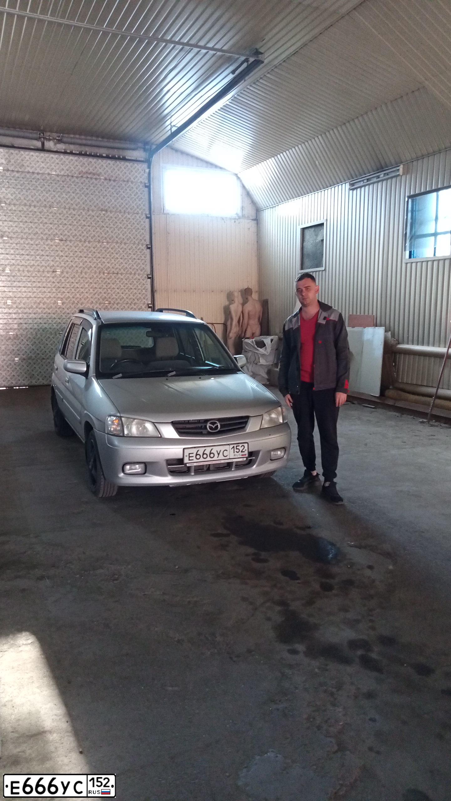 Фото автомобиля PEUGEOT 308, 2011 — госномер Е666УС152. Цвет: БЕЛЫЙ