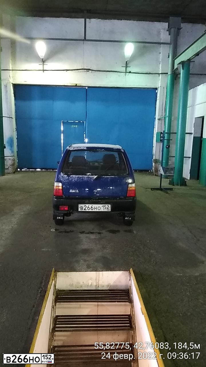 Фото автомобиля SEAZ OKA, 2004 — госномер В266НО152. Цвет: синий