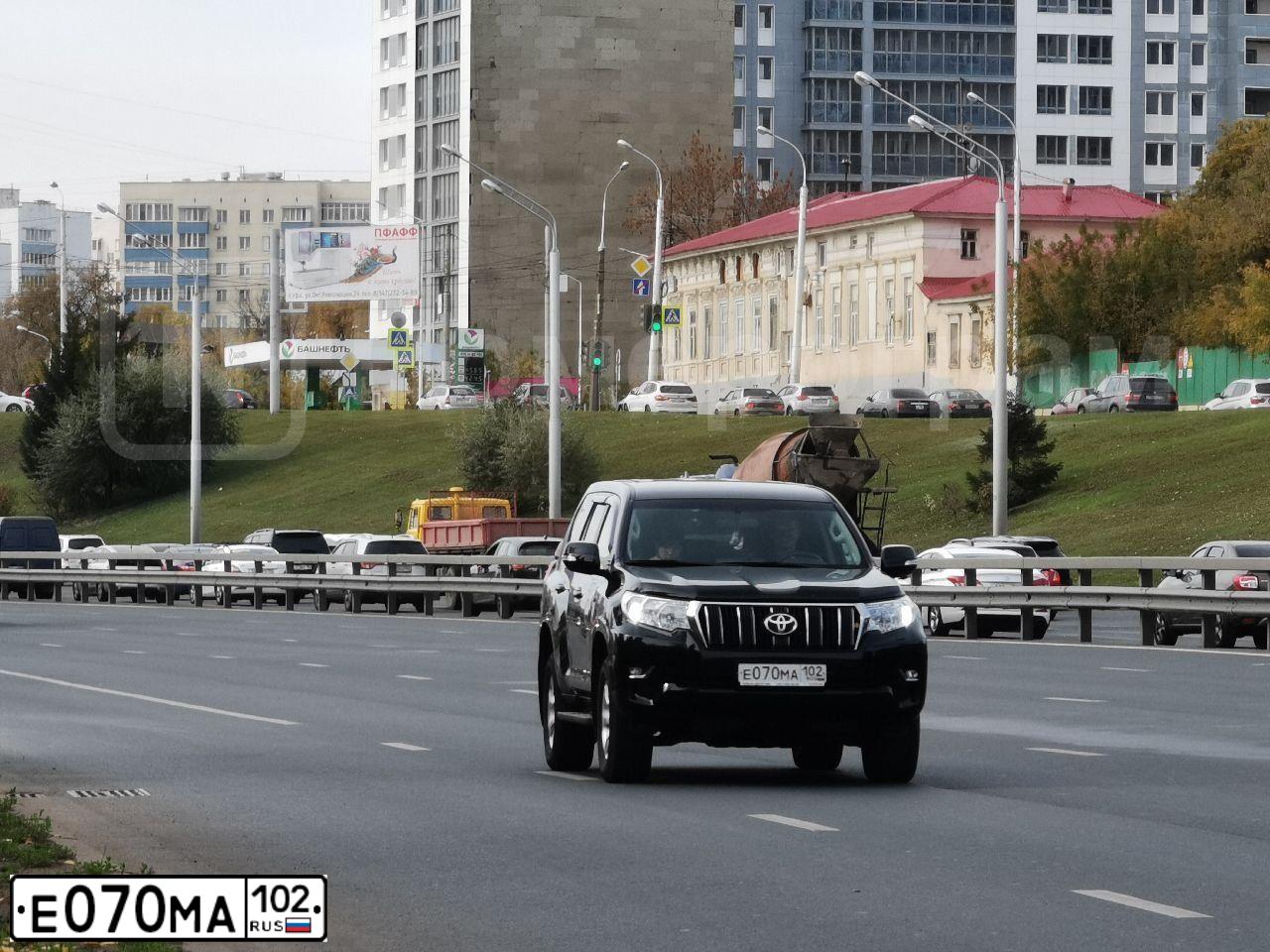 Фото автомобиля TOYOTA LANDCRUISER, 2014 — госномер А340МВ702. Цвет: ЧЕРНЫЙ