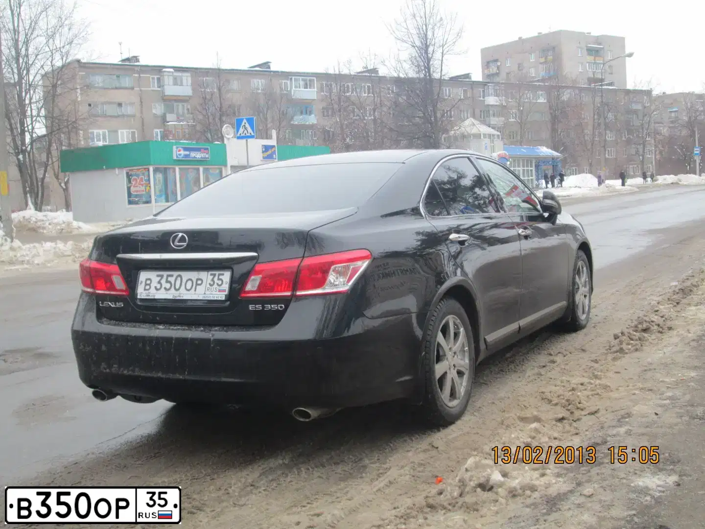 Фото автомобиля LEXUS ES, 2010 — госномер В350ОР35. Цвет: ЧЕРНЫЙ