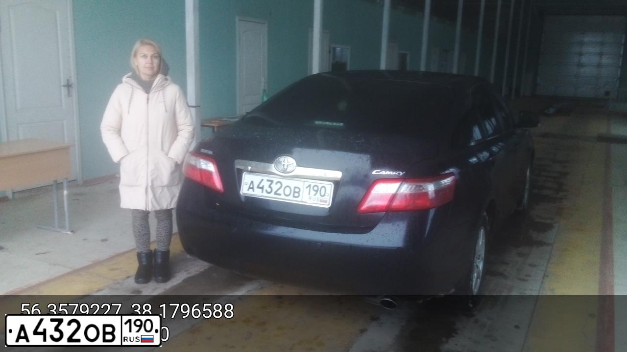 Фото автомобиля TOYOTA CAMRY, 2010 — госномер А432ОВ190. Цвет: ЧЕРНЫЙ