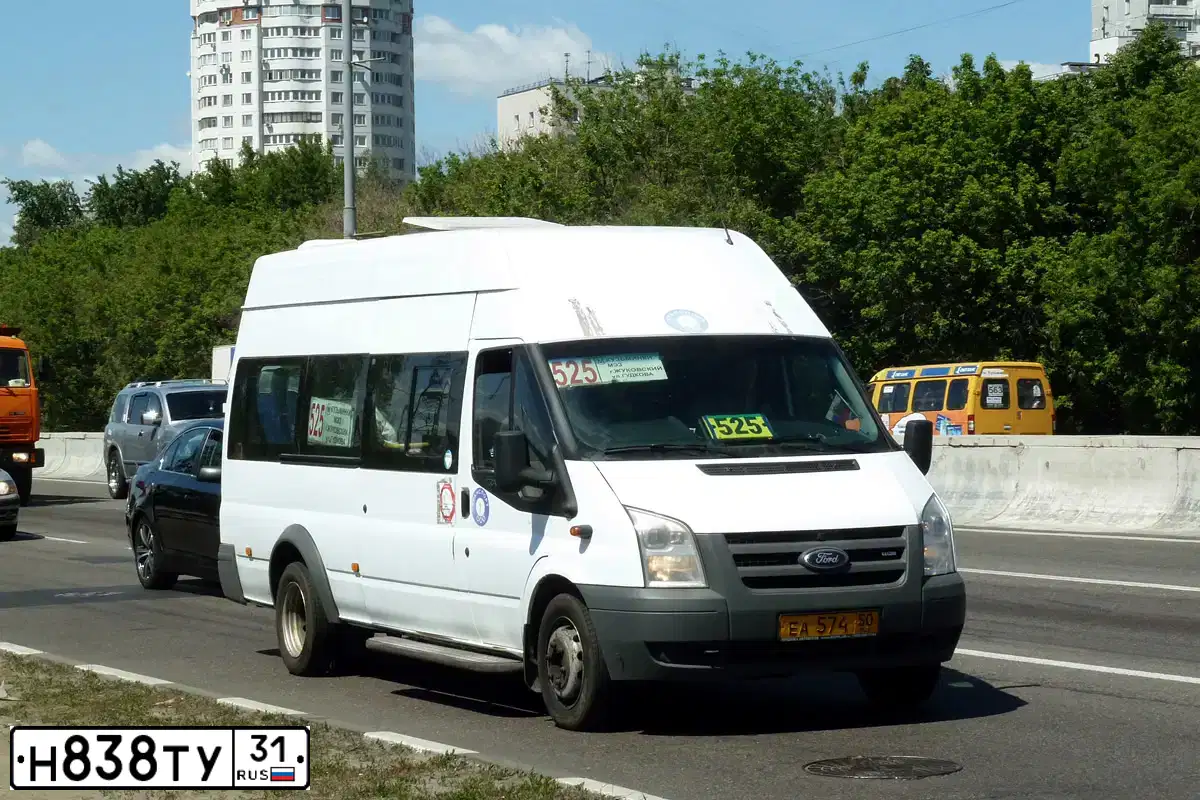 Фото автомобиля FORD TRANSIT, 2008 — госномер Н838ТУ31. Цвет: Белый