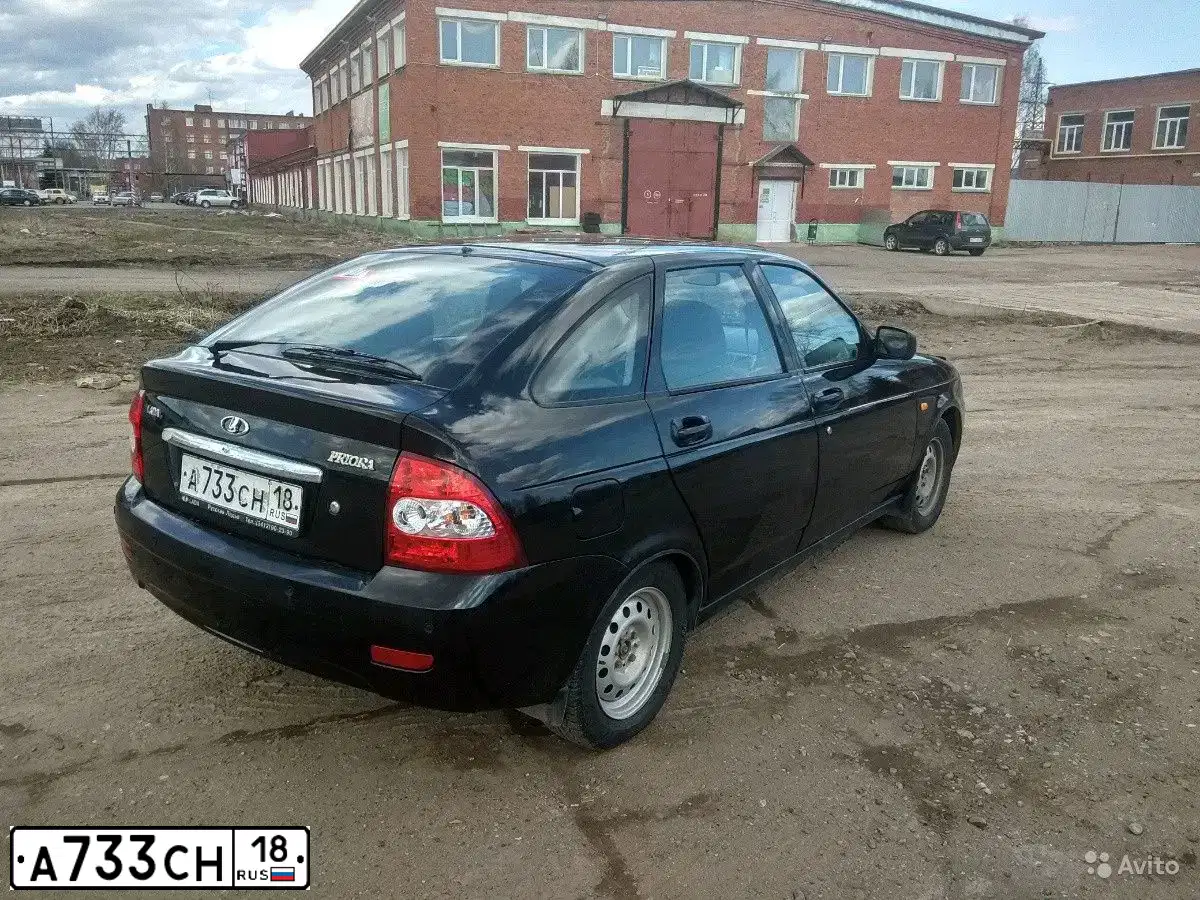 Фото автомобиля LADA 2172 PRIORA, 2010 — госномер С825ТЕ43. Цвет: Сине-Черный