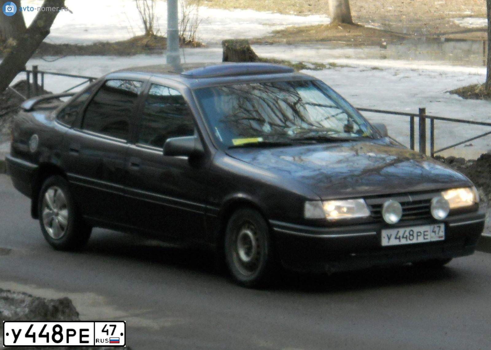 Фото автомобиля FORD FOCUS, 2013 — госномер У883АА198. Цвет: СЕРО-КОРИЧНЕВЫЙ