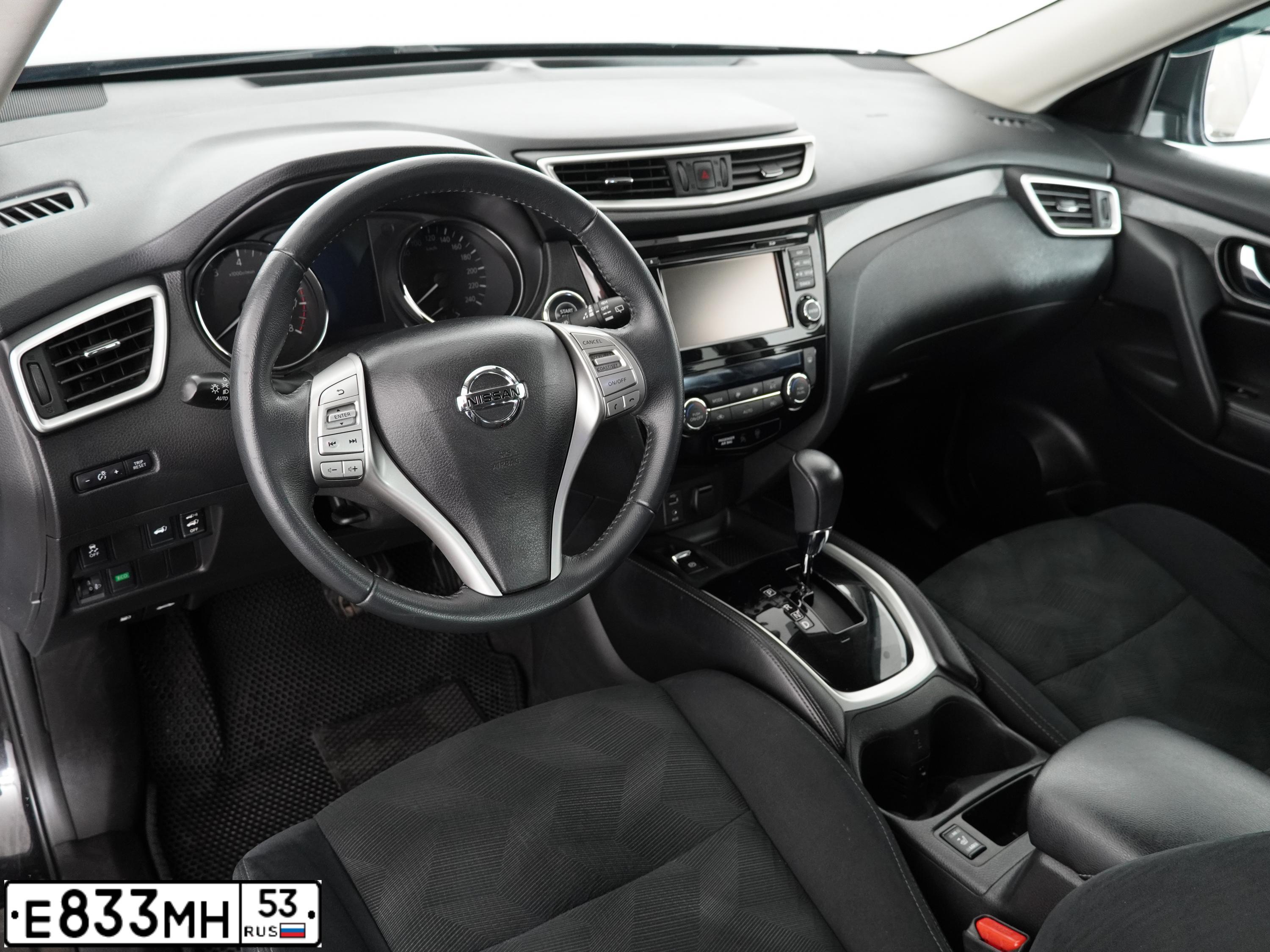 Фото автомобиля NISSAN X-TRAIL, 2017 — госномер К230МС198. Цвет: ЧЕРНЫЙ
