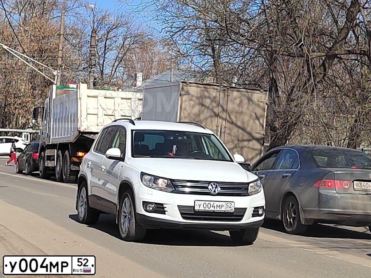 Фото автомобиля LADA 2104, 2007 — госномер С795МХ52. Цвет: ЧЕРНЫЙ