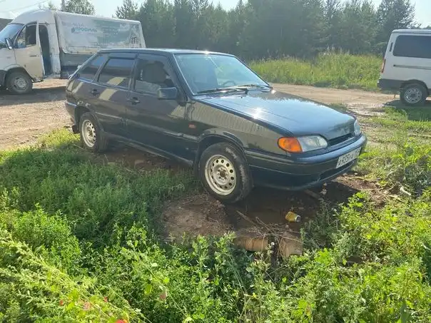 Фото автомобиля LADA 2114 SAMARA, 2007 — госномер Р028ОО716. Цвет: ГРАФИТОВЫЙ МЕТАЛЛИК