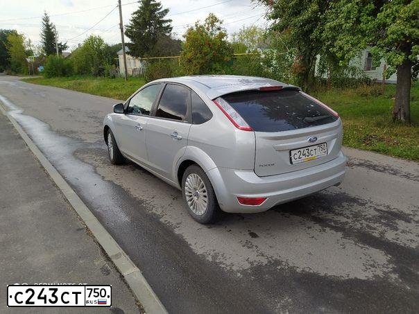 Фото автомобиля FORD FOCUS, 2011 — госномер К889ВХ57. Цвет: Серебристый