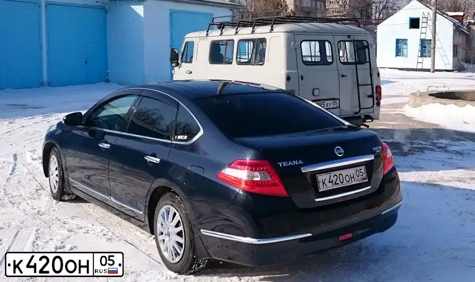 Фото автомобиля NISSAN TEANA, 2008 — госномер Х808ТЕ33. Цвет: ЧЕРНЫЙ