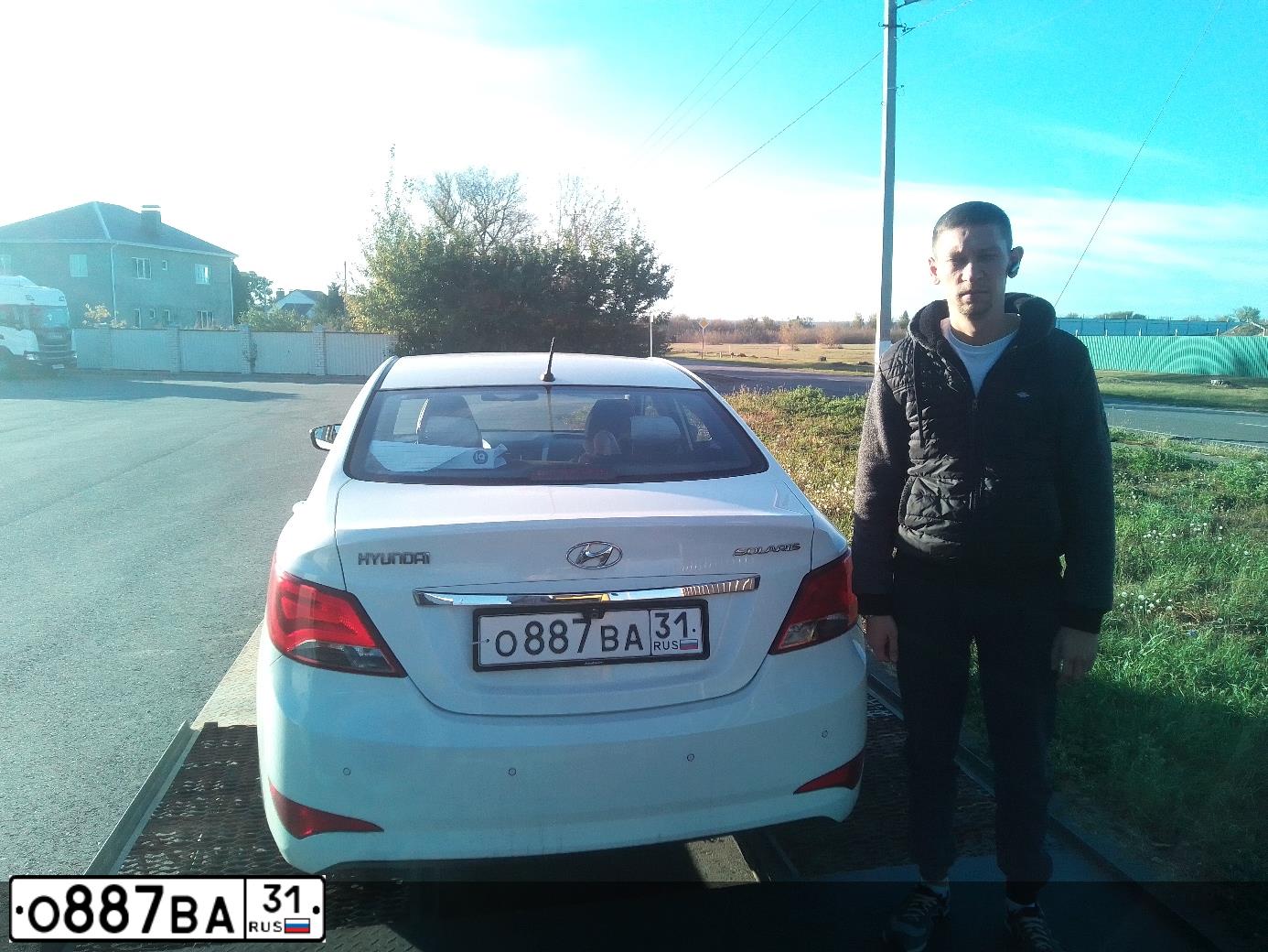 Фото автомобиля HYUNDAI SOLARIS, 2014 — госномер О887ВА31. Цвет: БЕЛЫЙ