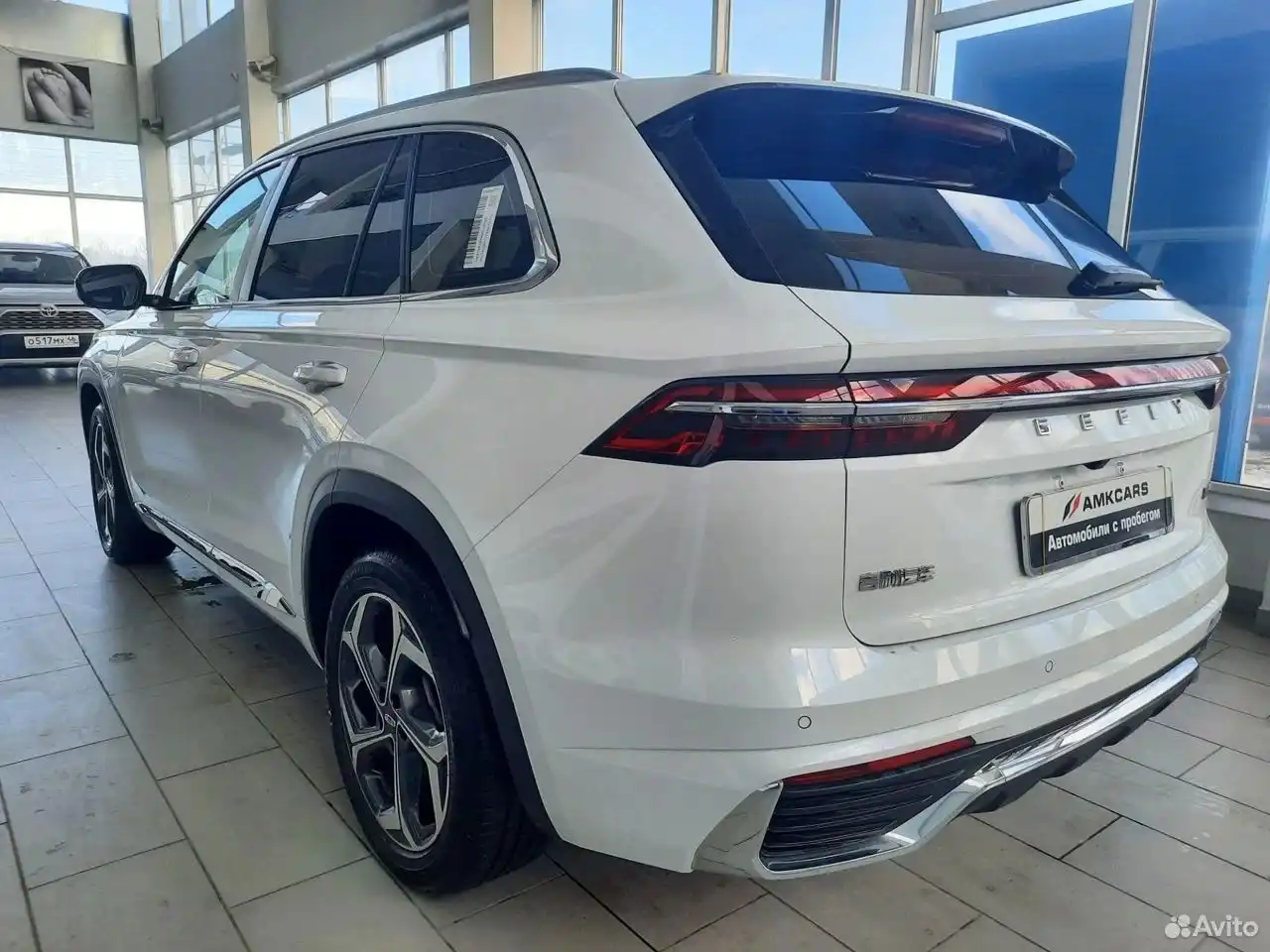 Фото автомобиля VOLKSWAGEN TOUAREG, 2003 — госномер О990РХ32. Цвет: ЧЕРНЫЙ