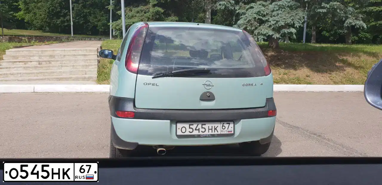 Фото автомобиля OPEL CORSA, 2000 — госномер С455КК199. Цвет: СВЕТЛО-ЗЕЛЕНЫЙ