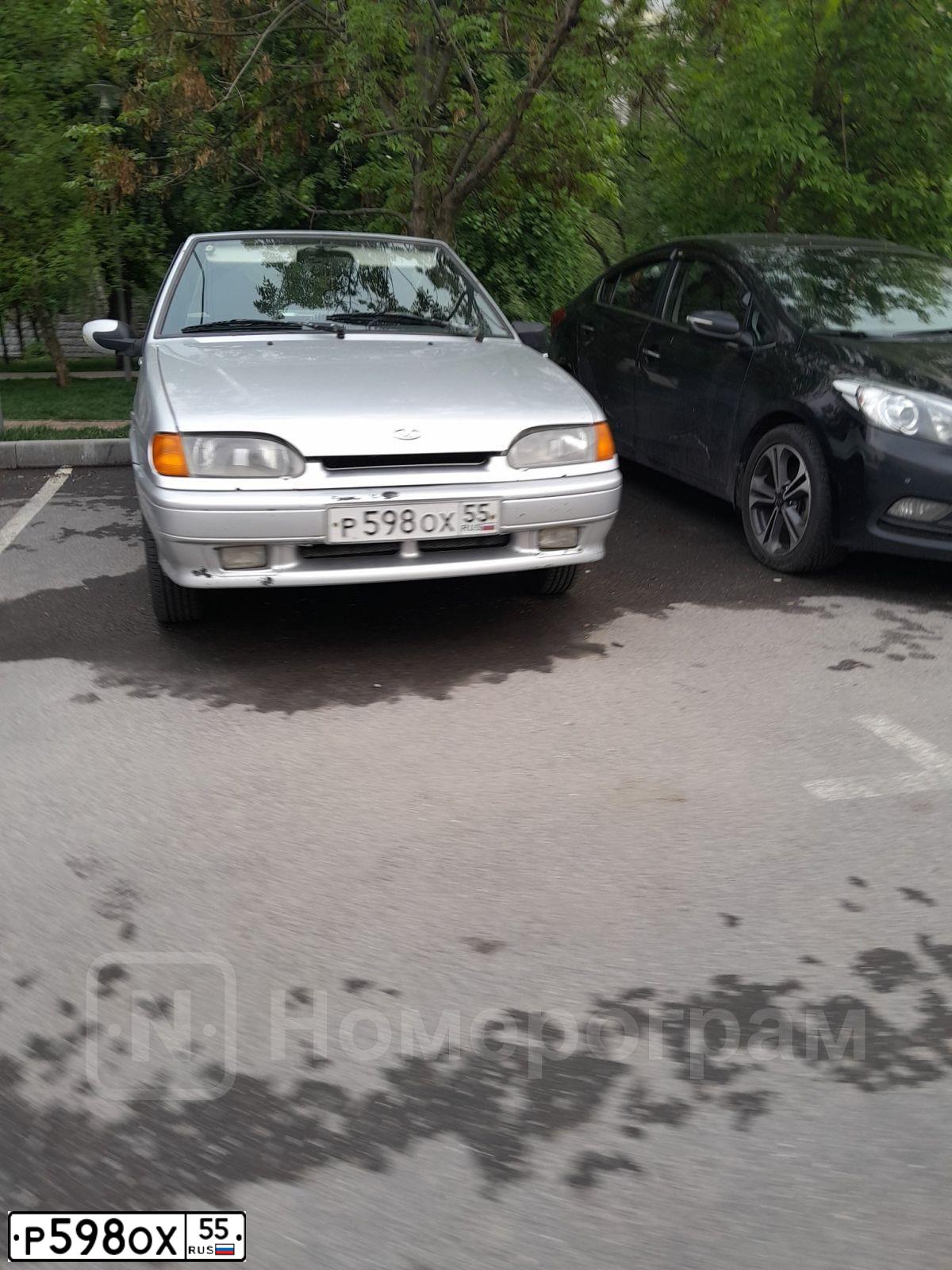 Фото автомобиля LADA 2114 SAMARA, 2011 — госномер Р598ОХ55. Цвет: СВЕТЛО-СЕРЕБРИСТЫЙ