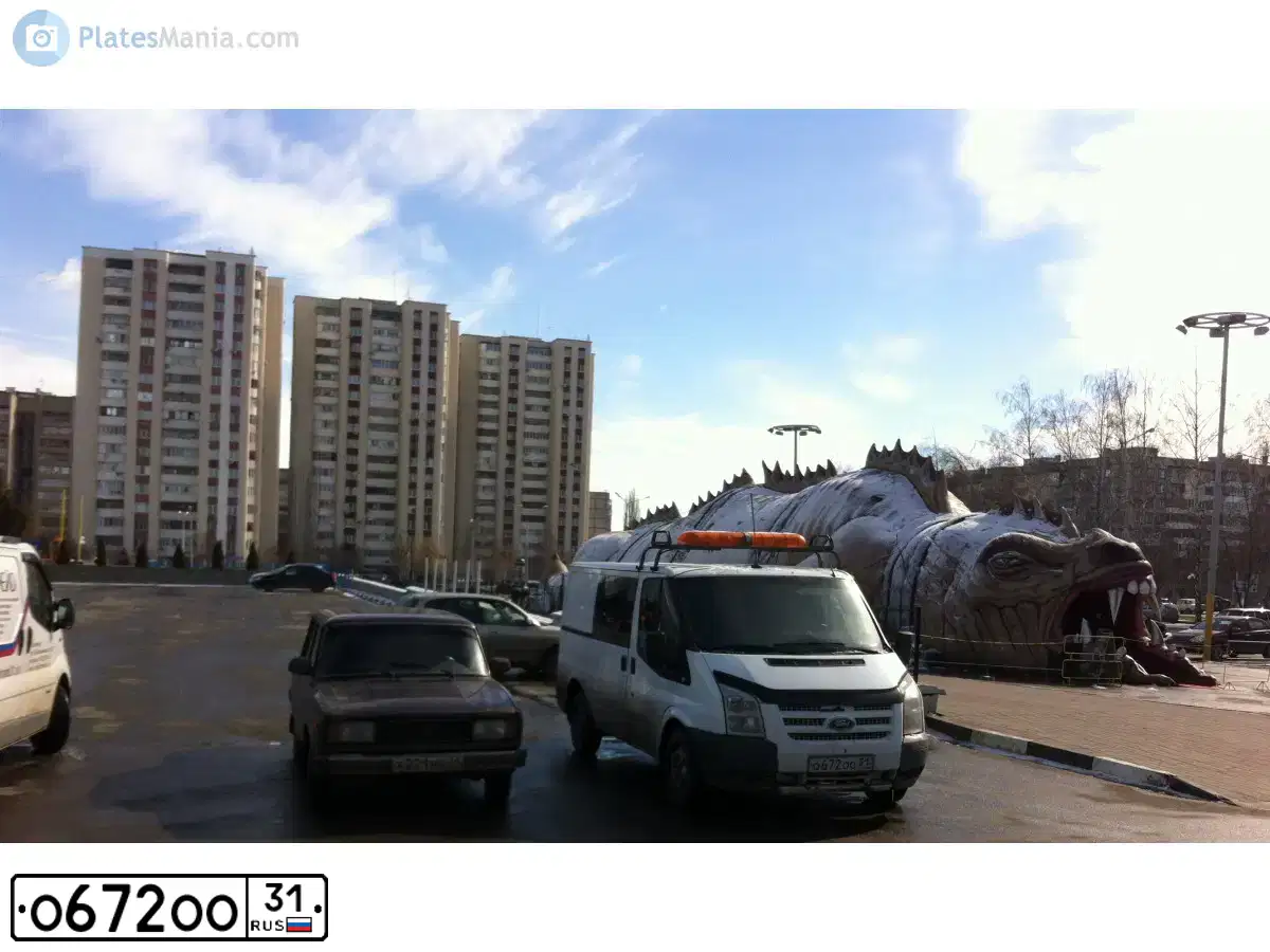 Фото автомобиля FORD TRANSIT, 2009 — госномер О672ОО31. Цвет: БЕЛЫЙ