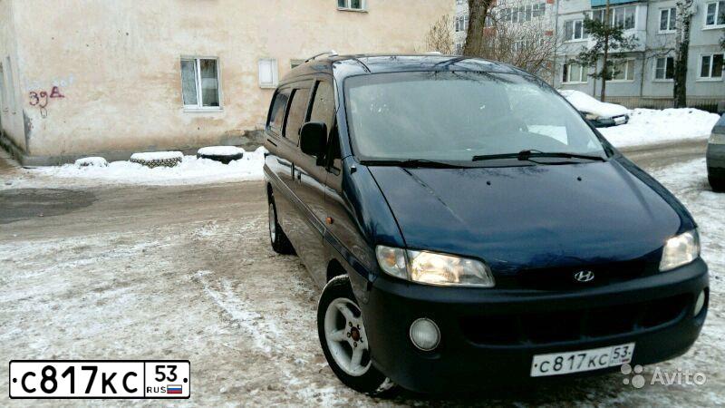 Фото автомобиля HYUNDAI H 1/H 100/STAREX, 1998 — госномер К109ВН53. Цвет: синий