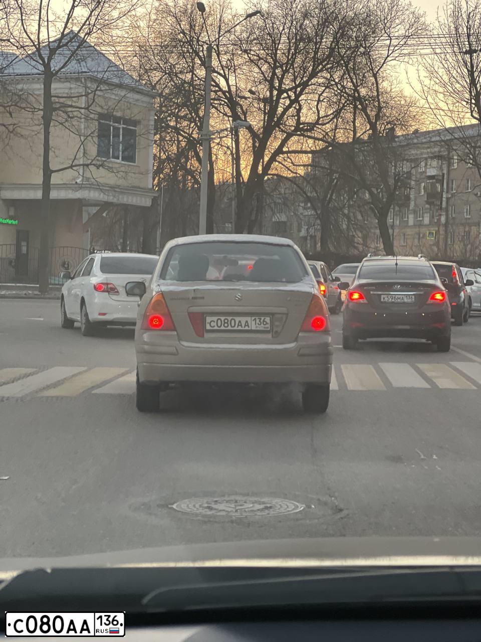 Фото автомобиля SUZUKI LIANA, 2006 — госномер С080АА136. Цвет: БЕЖЕВЫЙ