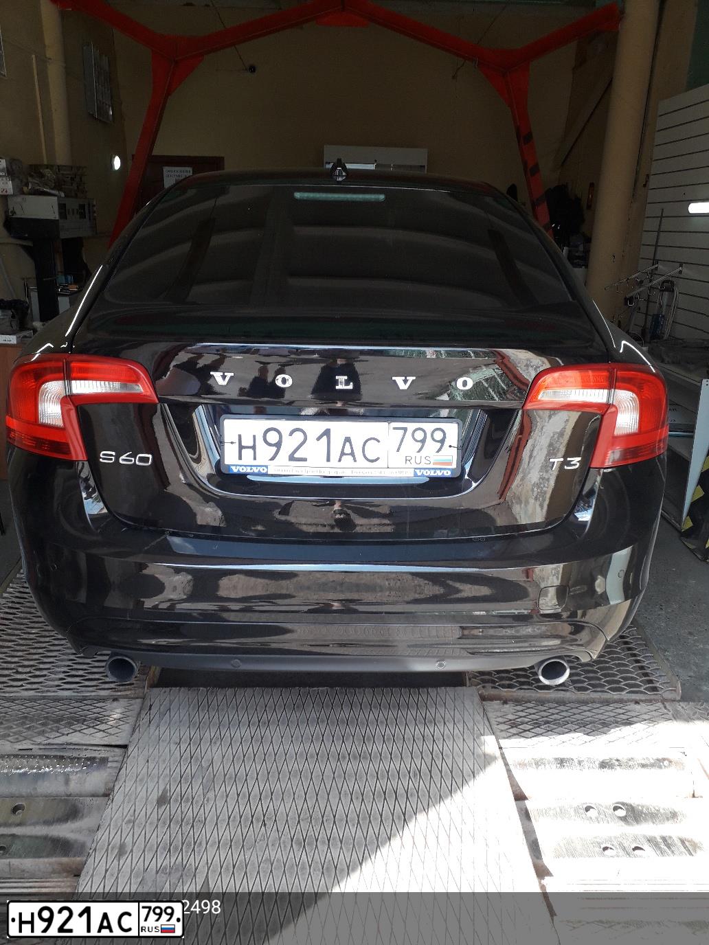 Фото автомобиля VOLVO S60, 2017 — госномер К588СХ716. Цвет: ЧЕРНЫЙ