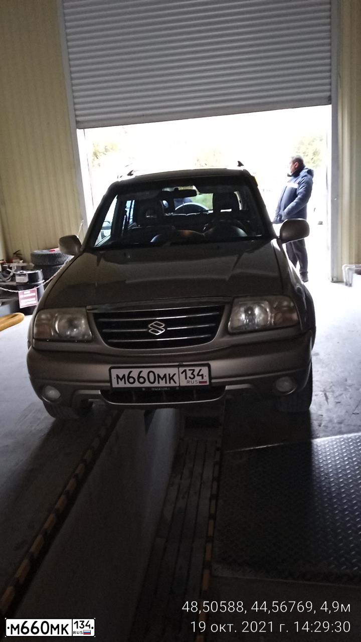 Фото автомобиля SUZUKI VITARA XL-7, 2003 — госномер М660МК134. Цвет: СЕРЫЙ