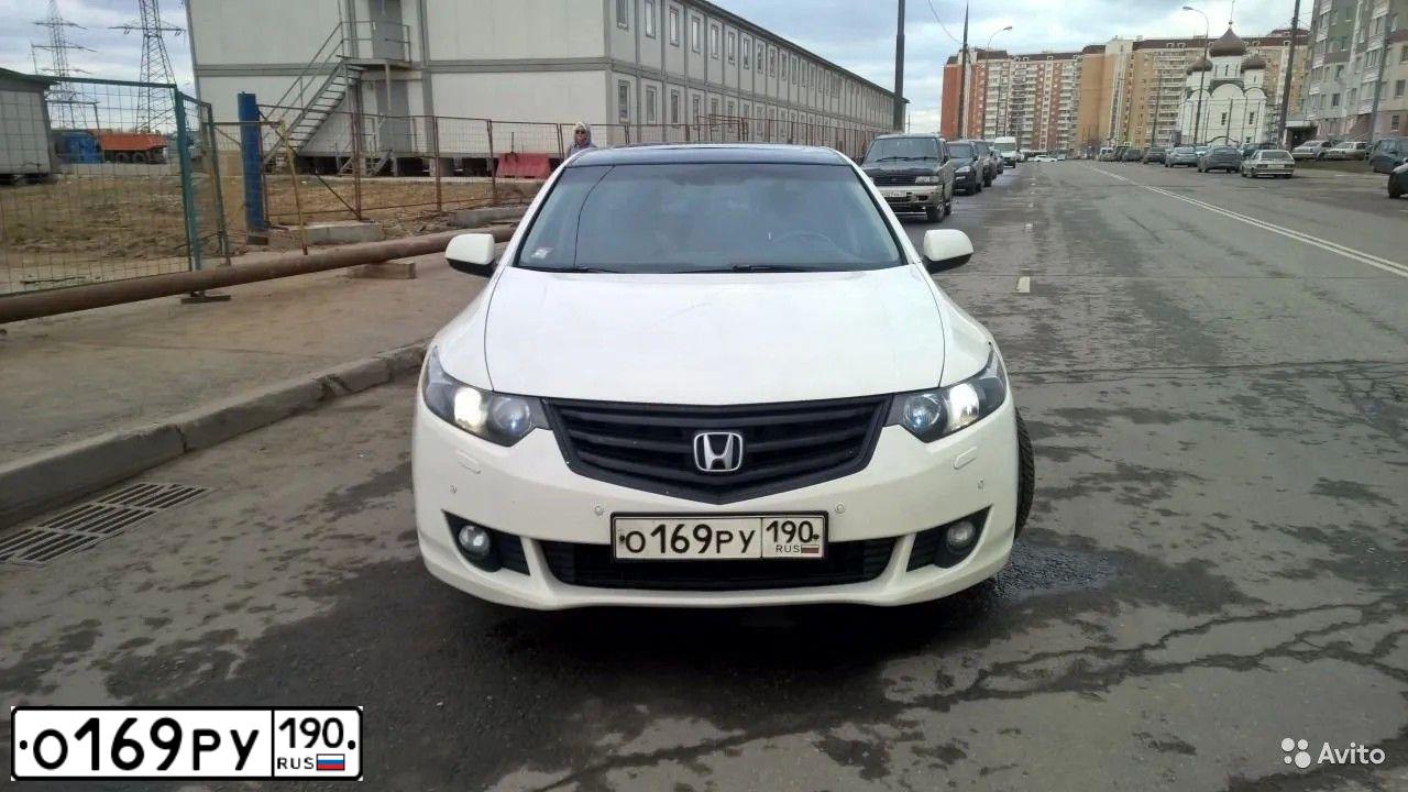 Фото автомобиля HONDA ACCORD, 2008 — госномер О169РУ190. Цвет: Белый